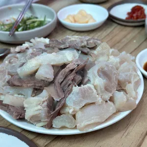 연지본관 사진