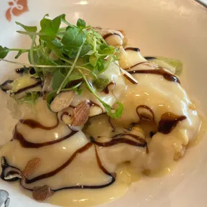 찌엔용 사진