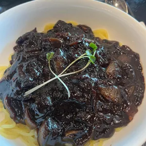 찌엔용 사진