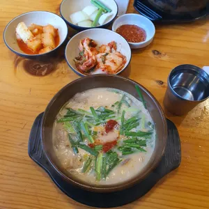 부산아지매국밥 사진