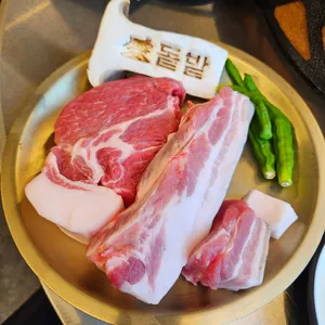 돝밭 애월흑돼지 사진
