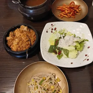 매화곤드레밥 사진