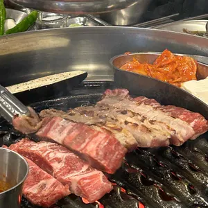 눈꽃돼지 사진