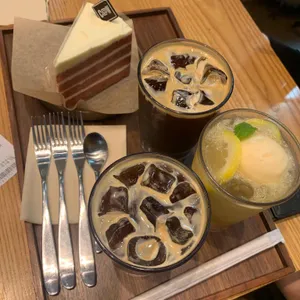 커피앳웍스 리뷰 사진
