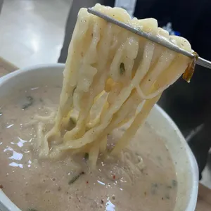 엄지손칼국수 사진