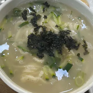 엄지손칼국수 사진