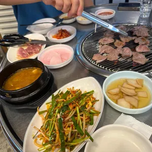 덕이네 돼지뽈살 사진