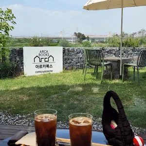 아르카북스 책방 사진