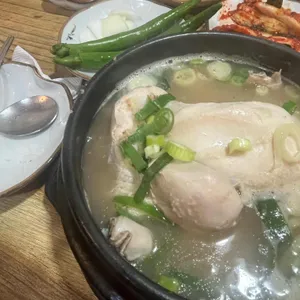 진한방삼계탕 사진