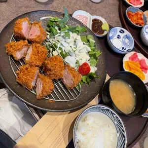 예술작품을 빚다 비즐 사진