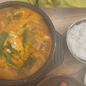 고향옥얼큰순대국 사진