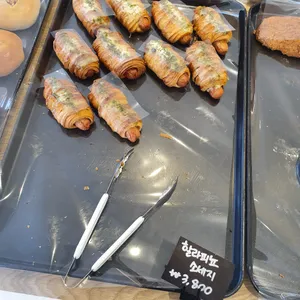 모어댄버터 사진