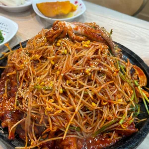 번지농장 돌판아구찜 사진