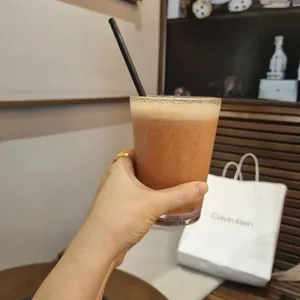 조앤더주스 사진