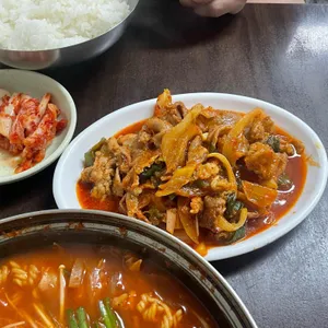 동대식당 사진