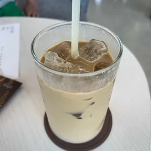 뮤지엄카페 온유 리뷰 사진