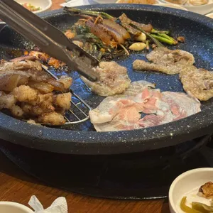 꽃돼지식당 사진