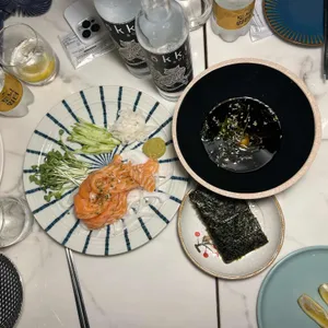 밑 사진