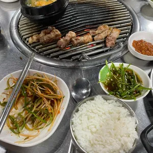 돈장군주먹고기 사진