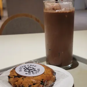 인터랙트 사진