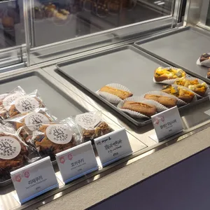 인터랙트 사진