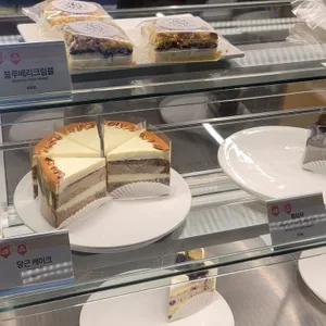 인터랙트 리뷰 사진