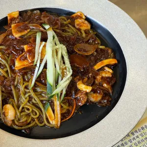 미옌 사진