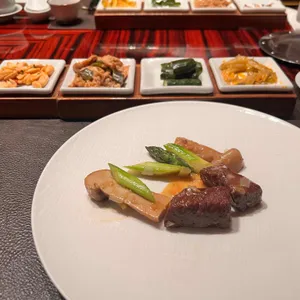 홍연 사진