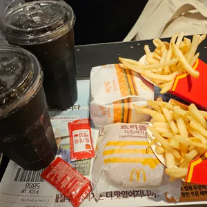 맥도날드 사진