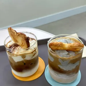 멜로우나리골카페 사진