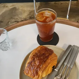 TAK 사진