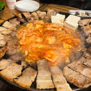 무쇠김치삼겹 사진