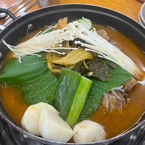 별미 뼈다귀 사진