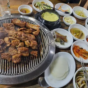밀양숯불돼지갈비 사진