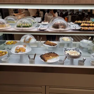 애슐리퀸즈 사진