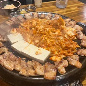 무쇠김치삼겹 사진