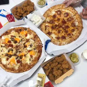 도미노피자 사진