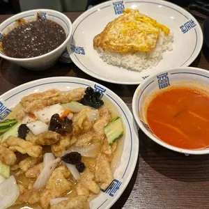 향연 사진