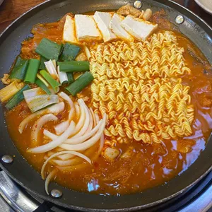 생돼지고기김치찌개 사진