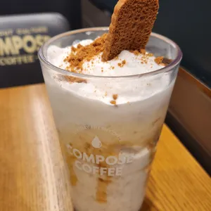 컴포즈커피 사진
