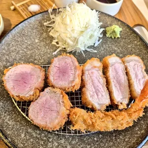 오사카멘치 사진