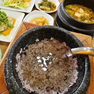 어울림돌솥밥 리뷰 사진