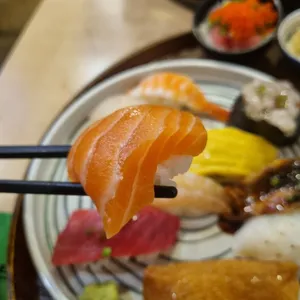토모루스시 사진