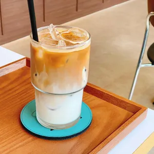 래빗홀 사진
