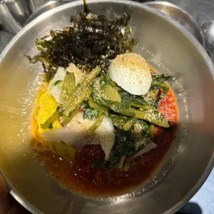 바다를 본 돼지 사진