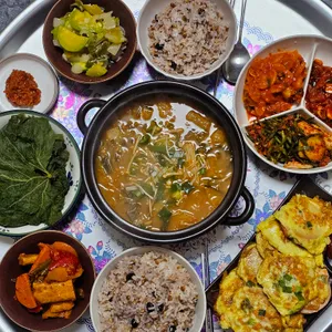 어울림돌솥밥 사진