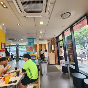 맥도날드 리뷰 사진