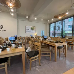 뼈대있는 칼국수 리뷰 사진