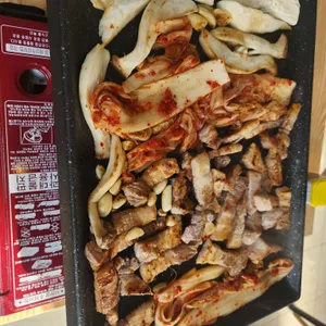 맛있으면돼지 사진