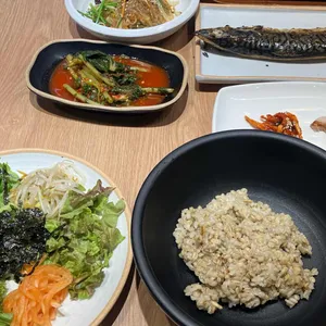 이우철참고등어보리밥 사진
